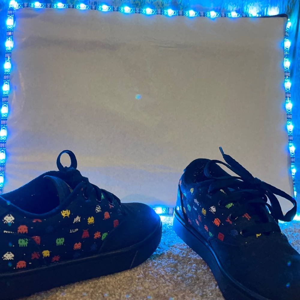 Pac-Man Heelys size 3 kids